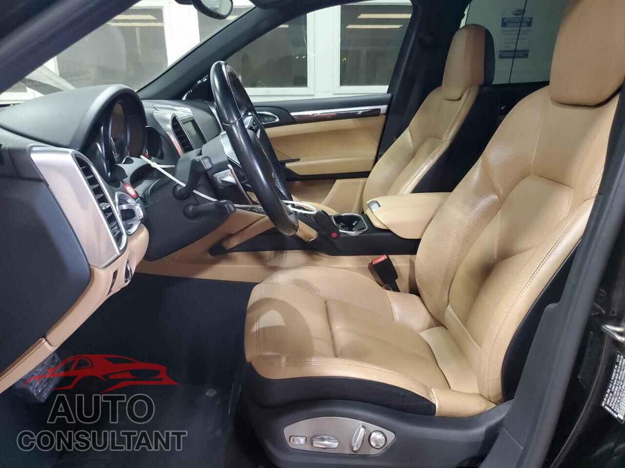 PORSCHE CAYENNE 2016 - WP1AA2A29GKA11444
