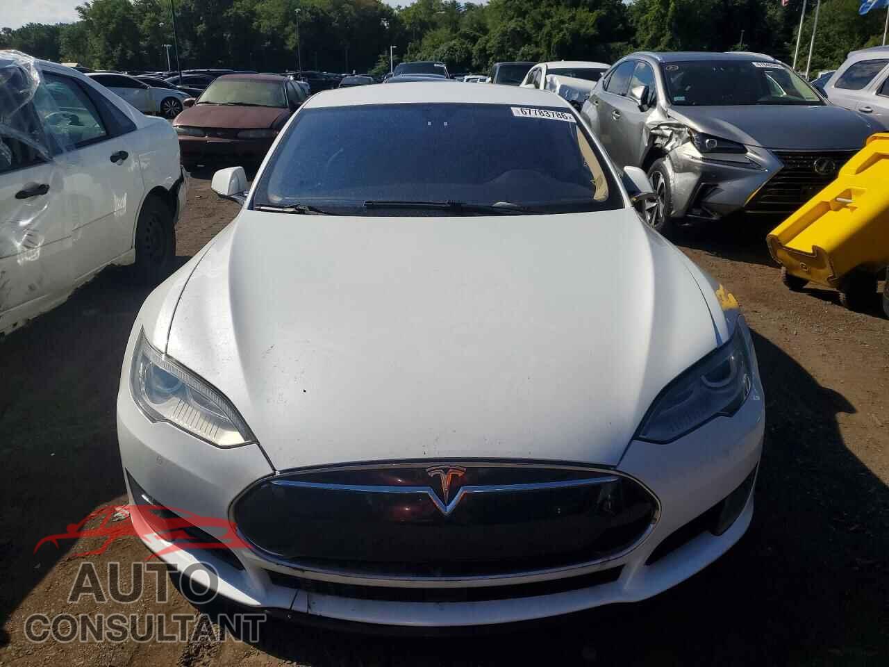 TESLA MODEL S 2015 - 5YJSA1S27FF088047