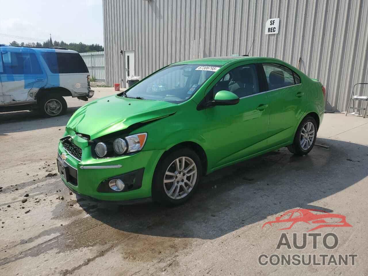 CHEVROLET SONIC 2015 - 1G1JC5SH4F4135570