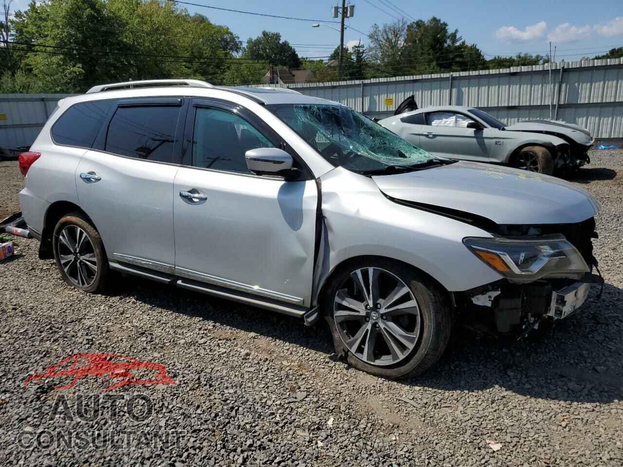 NISSAN PATHFINDER 2017 - 5N1DR2MM3HC638717