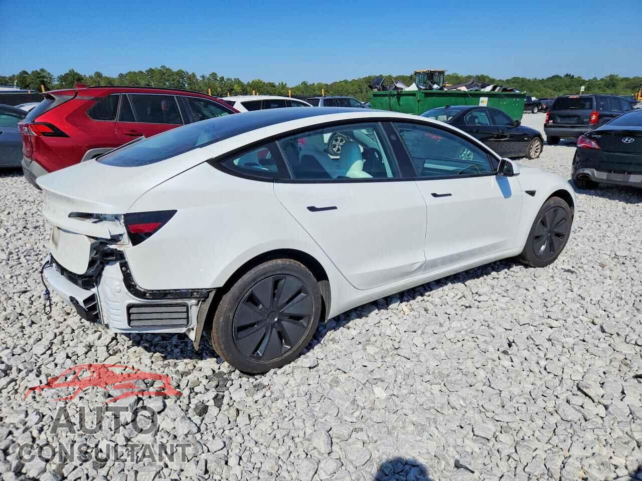 TESLA MODEL 3 2024 - 5YJ3E1EA3RF867400