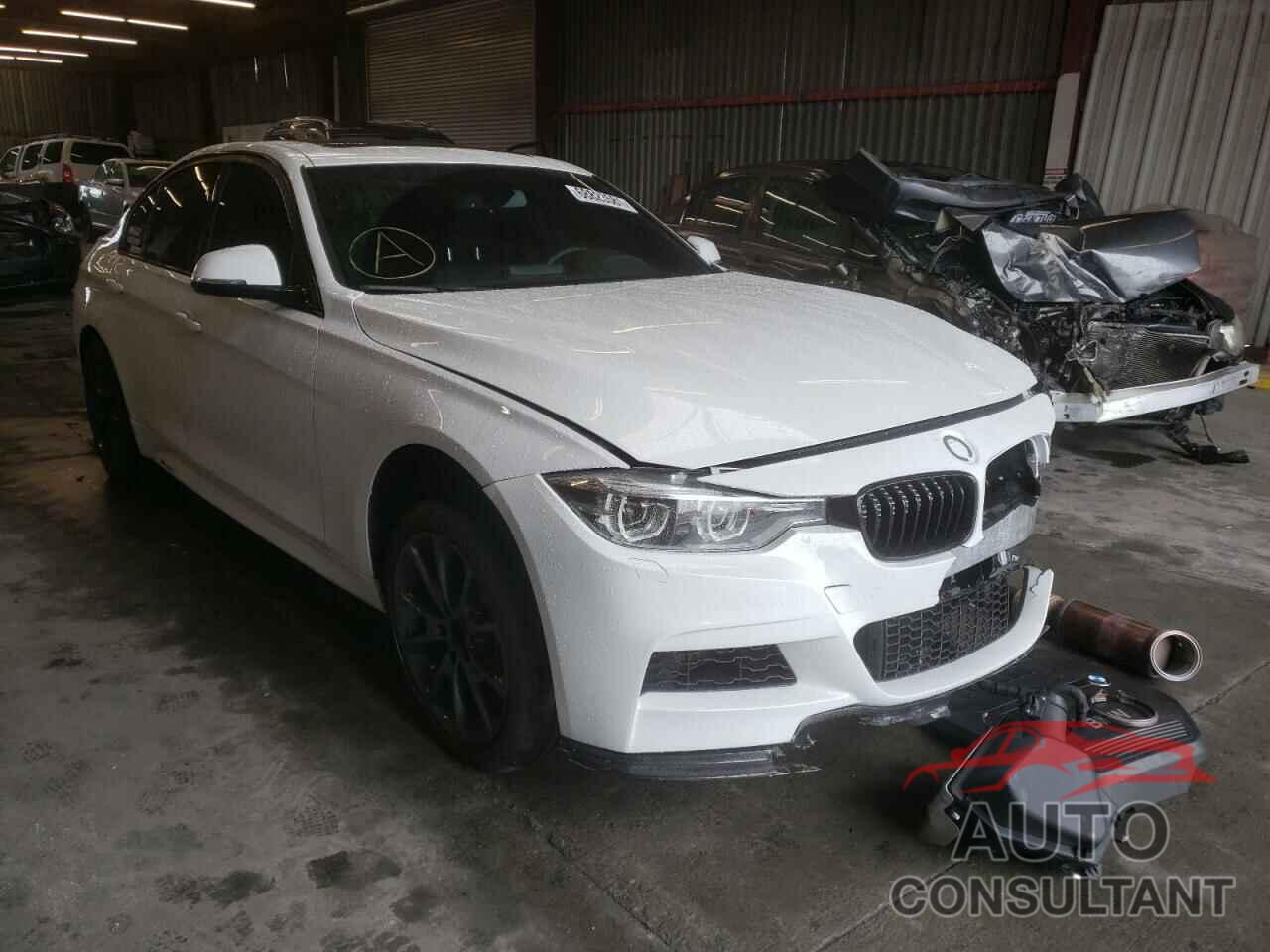 BMW 3 SERIES 2018 - WBA8B3G59JNV01275