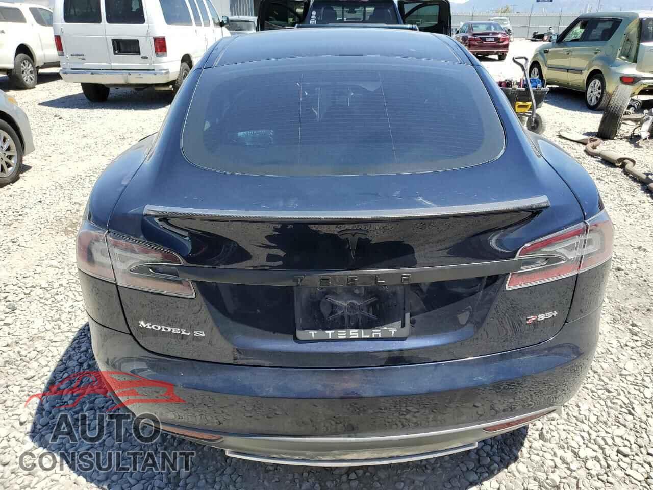TESLA MODEL S 2013 - 5YJSA1DP3DFP10858
