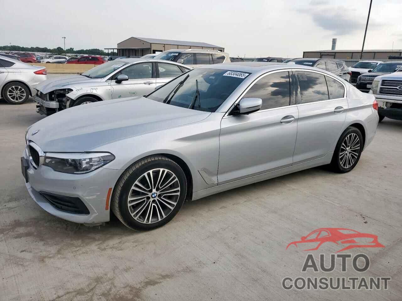 BMW 5 SERIES 2019 - WBAJA5C51KBX86501