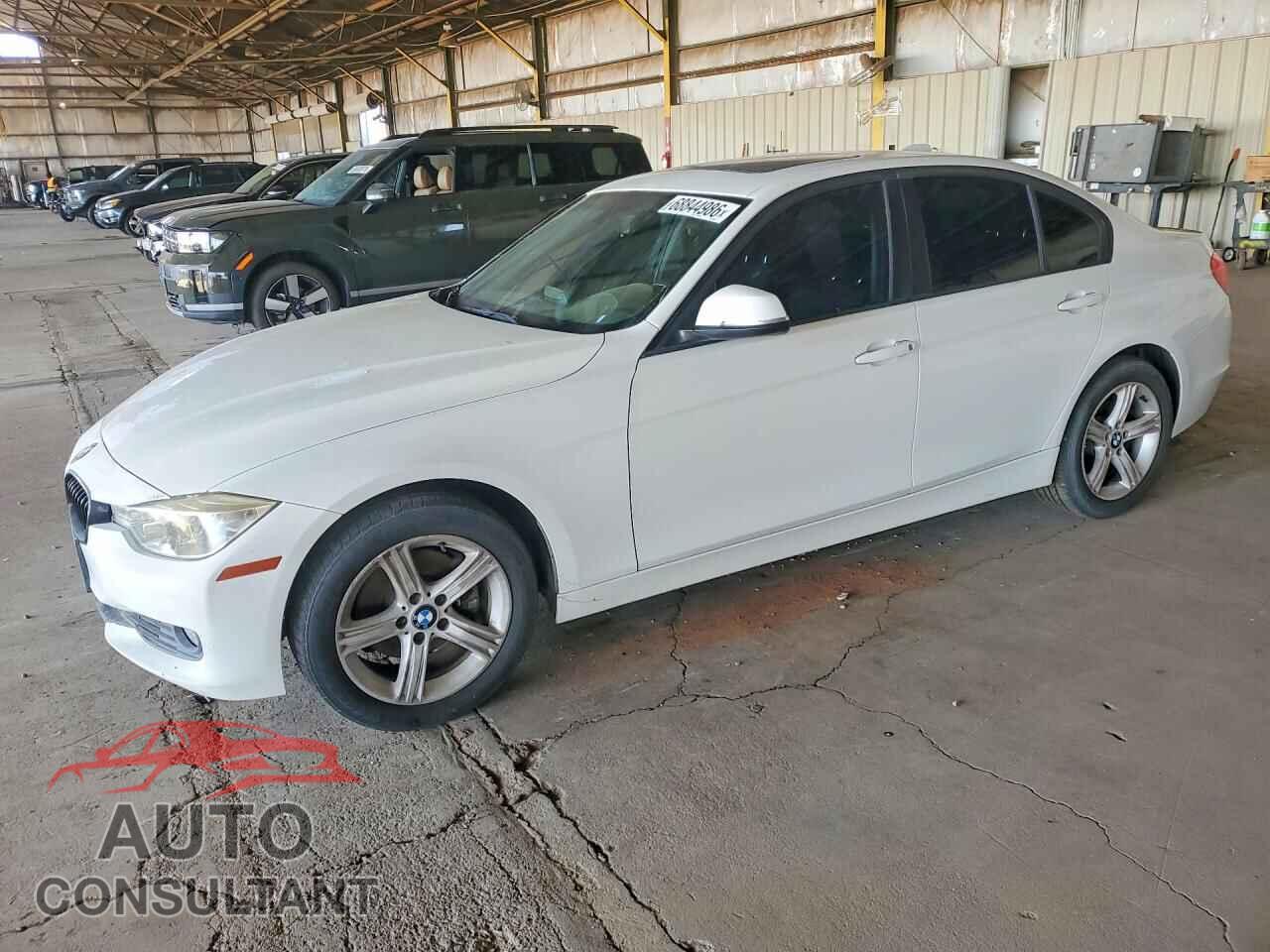 BMW 3 SERIES 2012 - WBA3C1C52CF434033