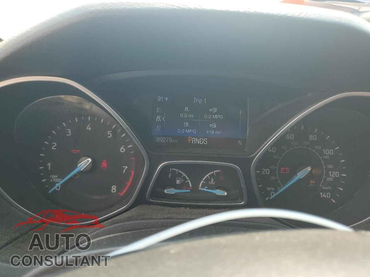 FORD FOCUS 2015 - 1FADP3K28FL287601