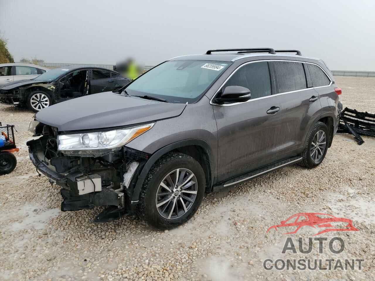 TOYOTA HIGHLANDER 2019 - 5TDKZRFH1KS571688