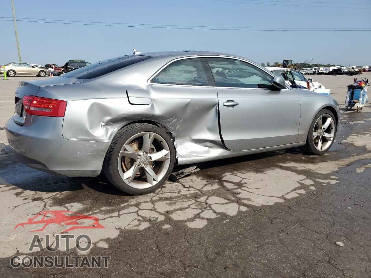AUDI A5 2010 - WAULFAFRXAA049335