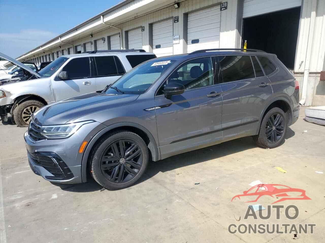VOLKSWAGEN TIGUAN 2022 - 3VV8B7AX0NM019445