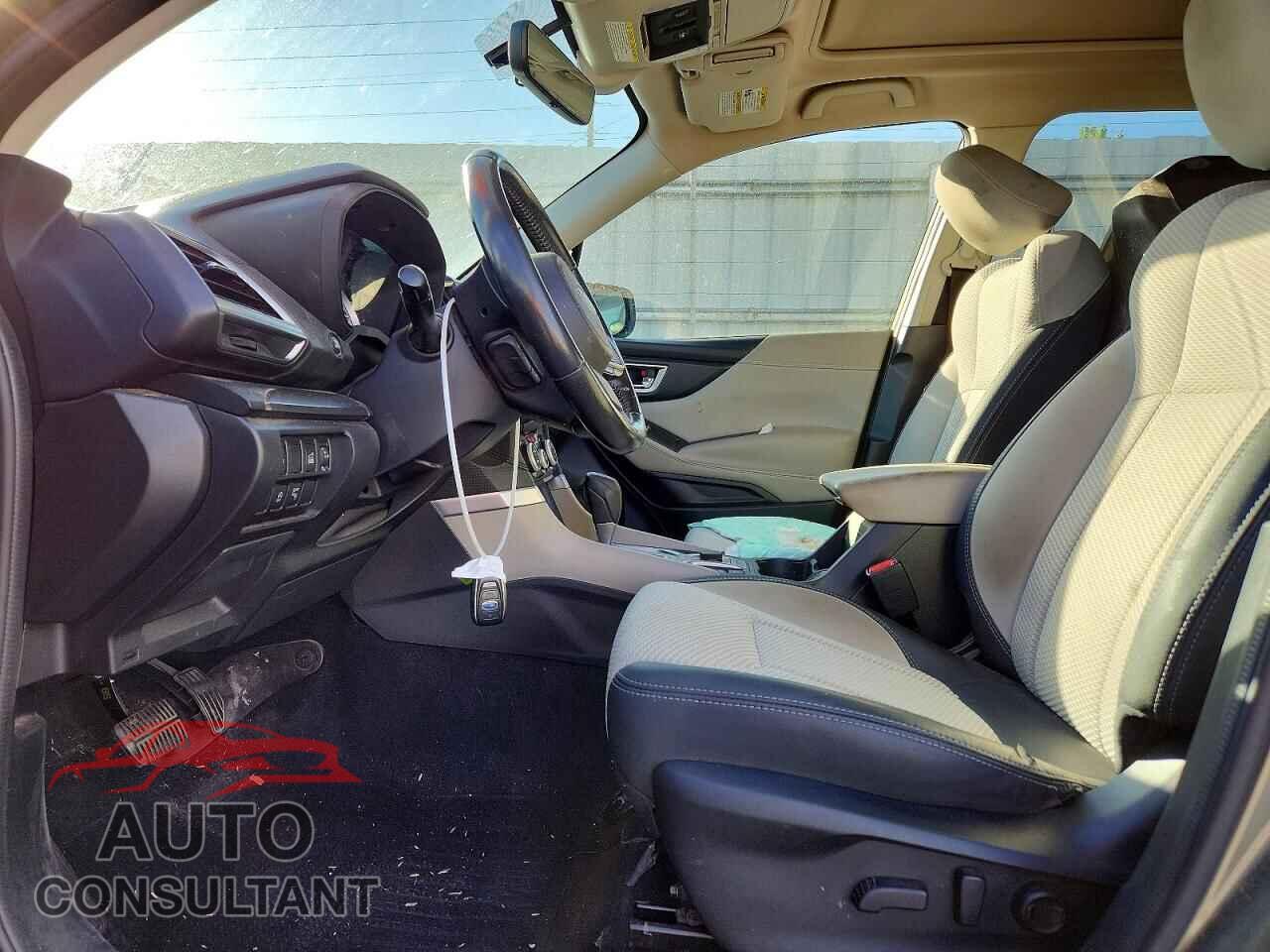 SUBARU FORESTER 2019 - JF2SKAGC0KH464582