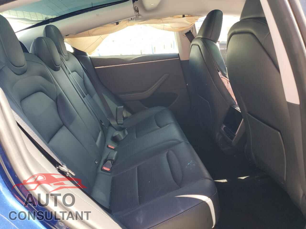 TESLA MODEL 3 2024 - 5YJ3E1EB2RF734555