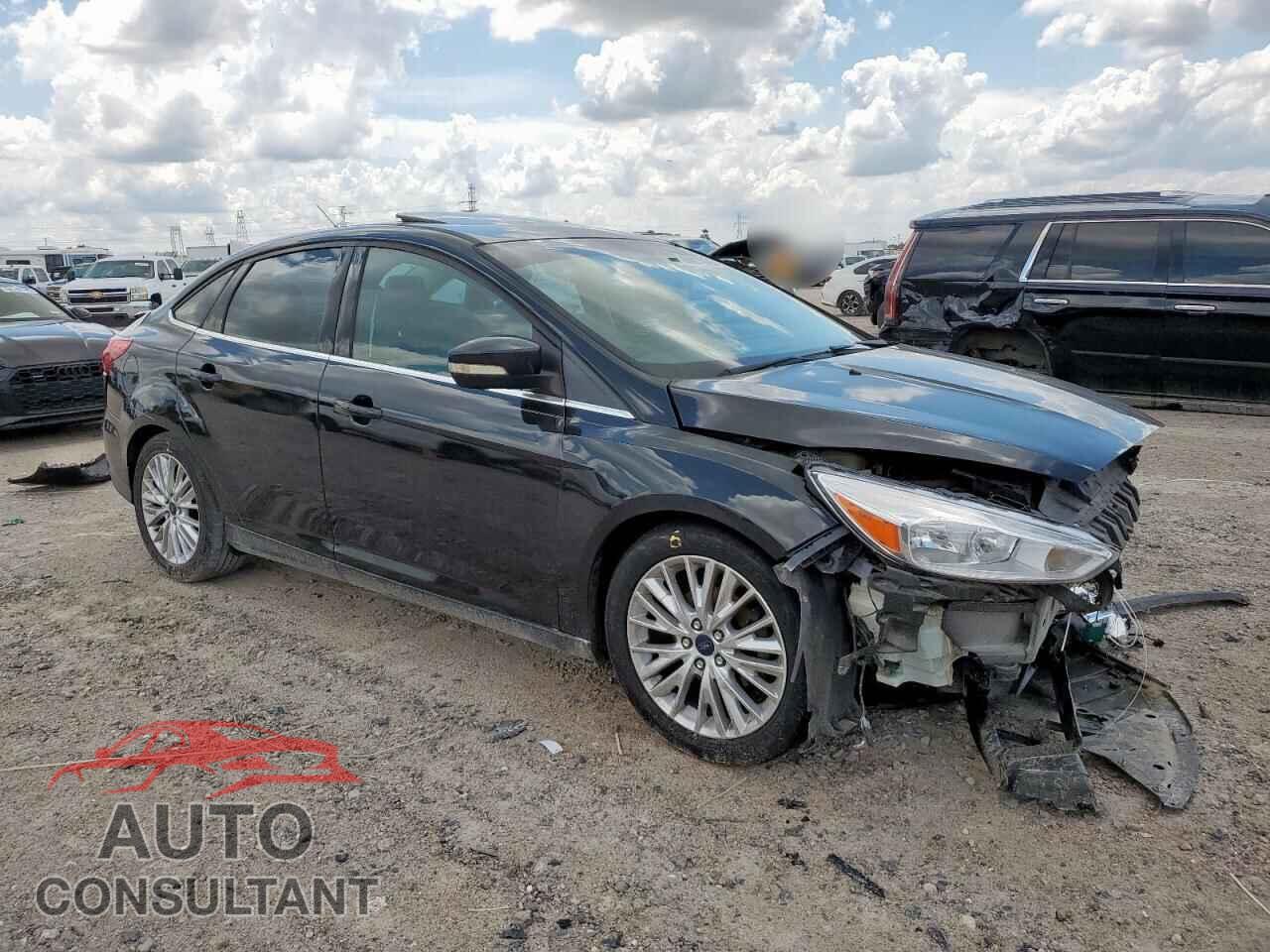 FORD FOCUS 2015 - 1FADP3J28FL386663