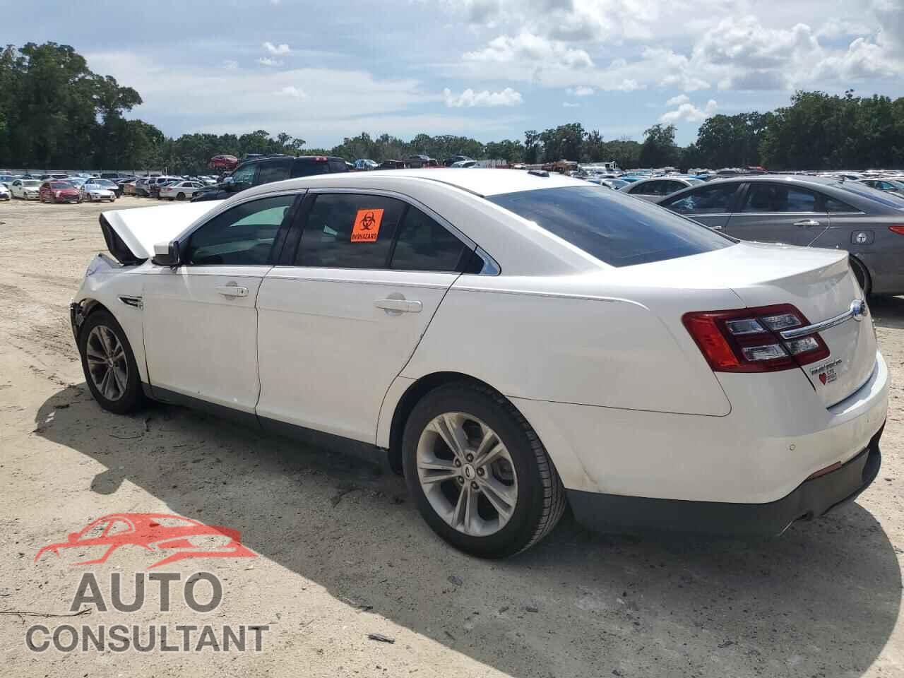 FORD TAURUS 2015 - 1FAHP2E87FG193648