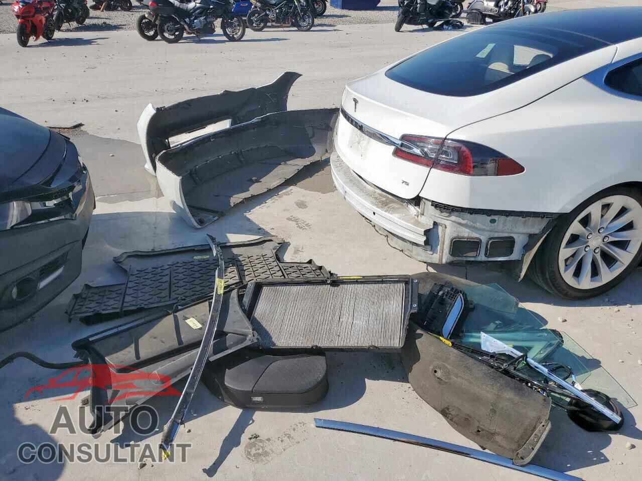TESLA MODEL S 2017 - 5YJSA1E14HF214869