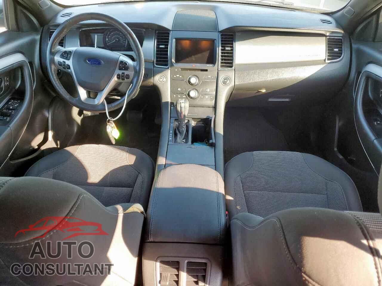 FORD TAURUS 2015 - 1FAHP2E87FG149519