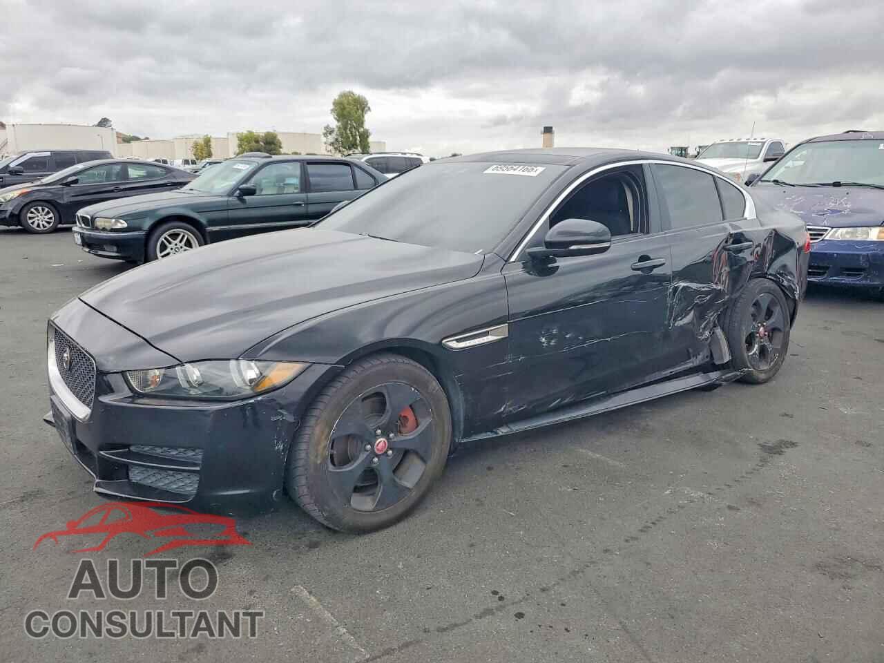 JAGUAR XE 2017 - SAJAR4BG0HA967498