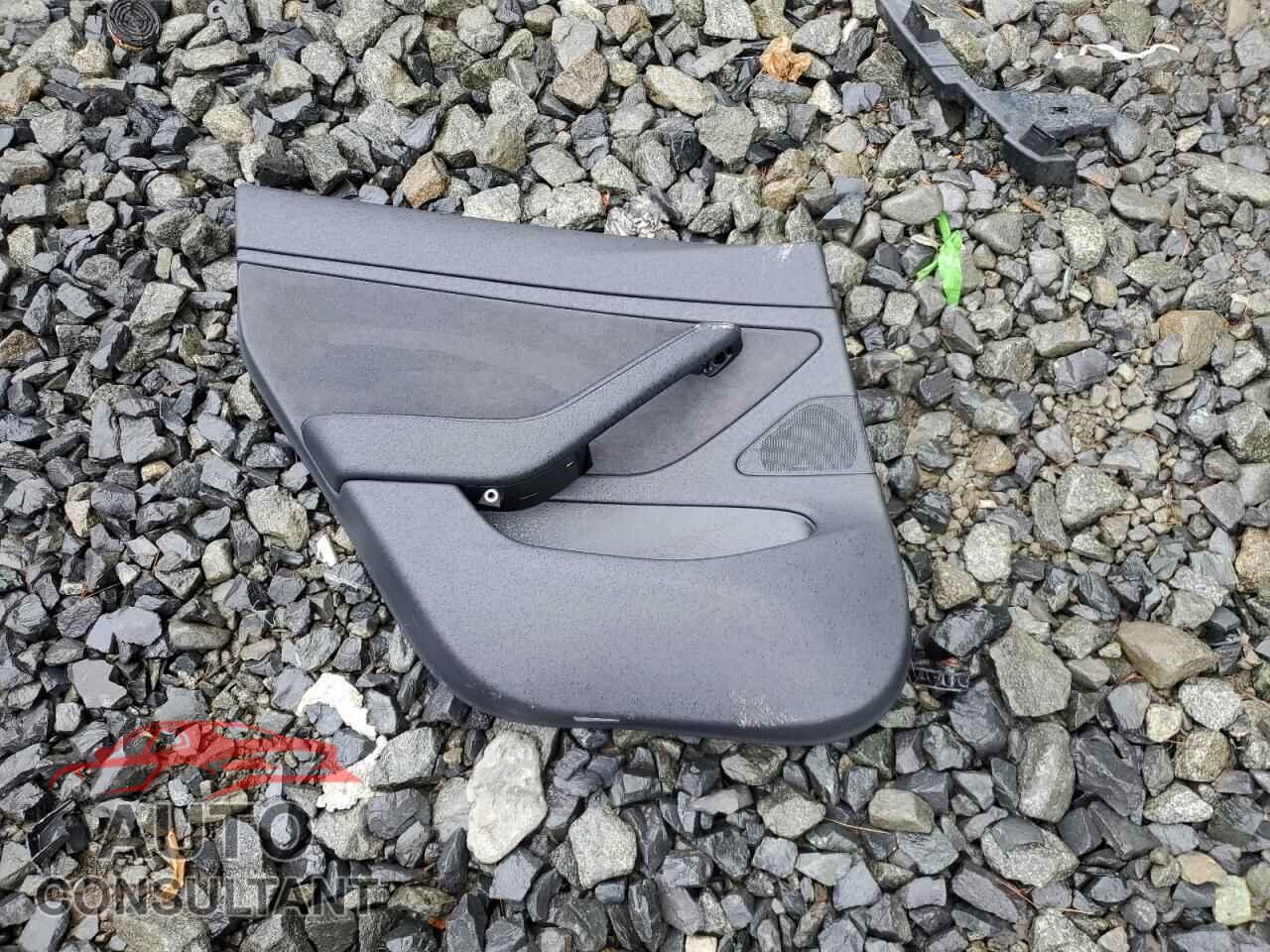 TESLA MODEL 3 2019 - 5YJ3E1EB3KF452267