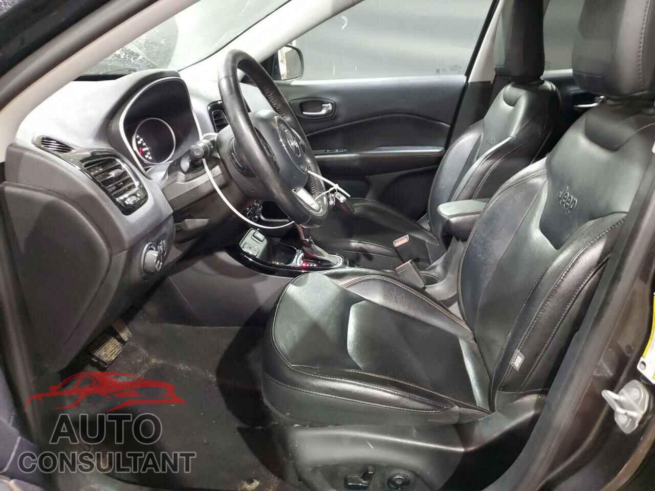 JEEP COMPASS 2018 - 3C4NJCCB7JT468023