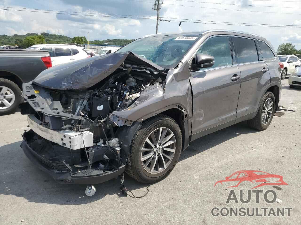 TOYOTA HIGHLANDER 2019 - 5TDJZRFH9KS584572