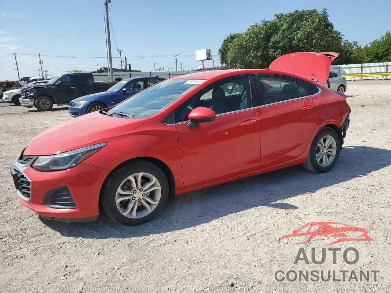 CHEVROLET CRUZE 2019 - 1G1BE5SM7K7107251