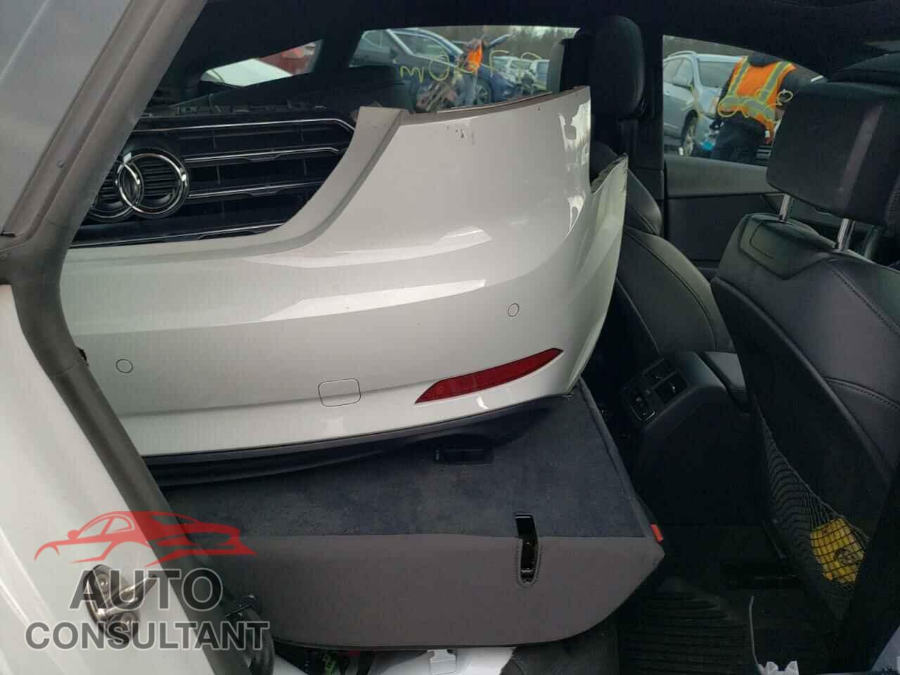 AUDI A5 2018 - WAUENDF58JA022015
