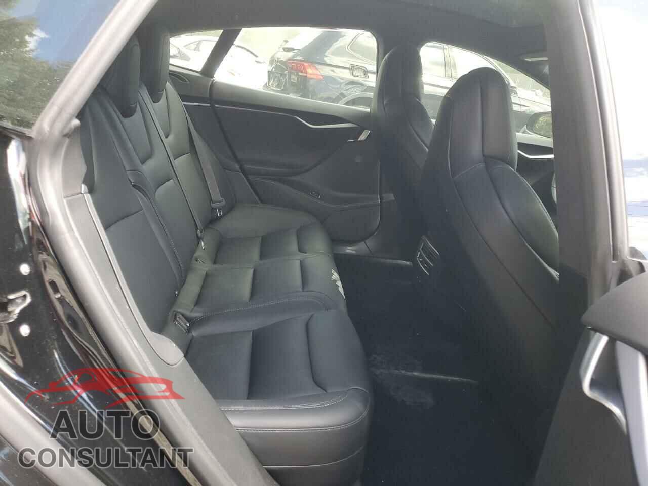 TESLA MODEL S 2019 - 5YJSA1E25KF305889