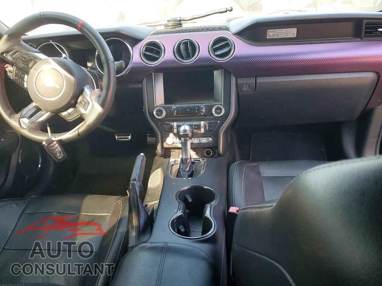 FORD MUSTANG 2017 - 1FATP8UHXH5278514