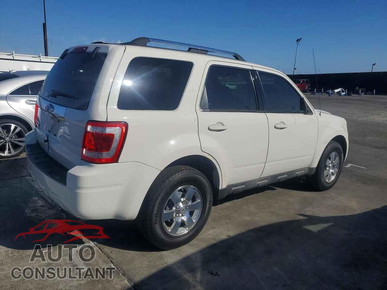 FORD ESCAPE 2011 - 1FMCU0E72BKC63634