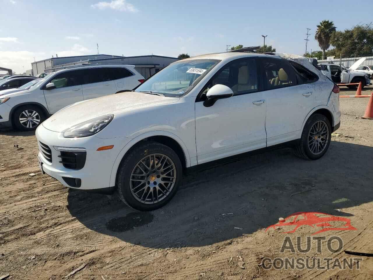 PORSCHE CAYENNE 2017 - WP1AA2A28HKA83950