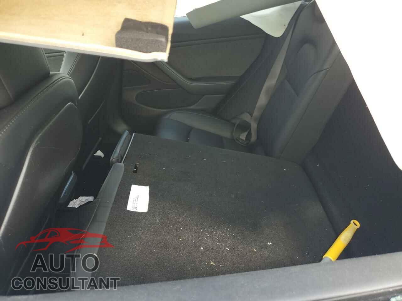 TESLA MODEL 3 2018 - 5YJ3E1EA6JF059854