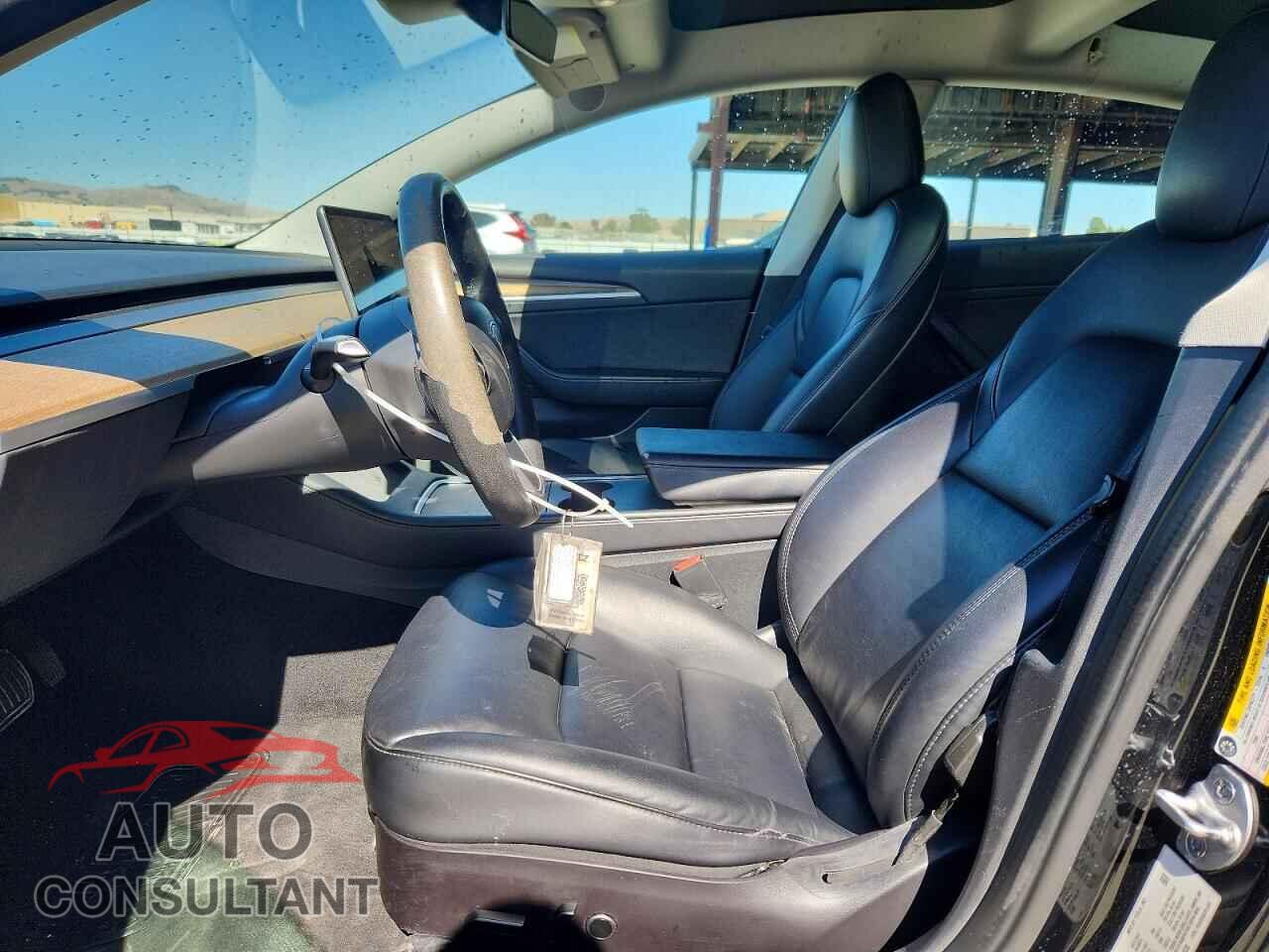 TESLA MODEL 3 2022 - 5YJ3E1EA9NF304538
