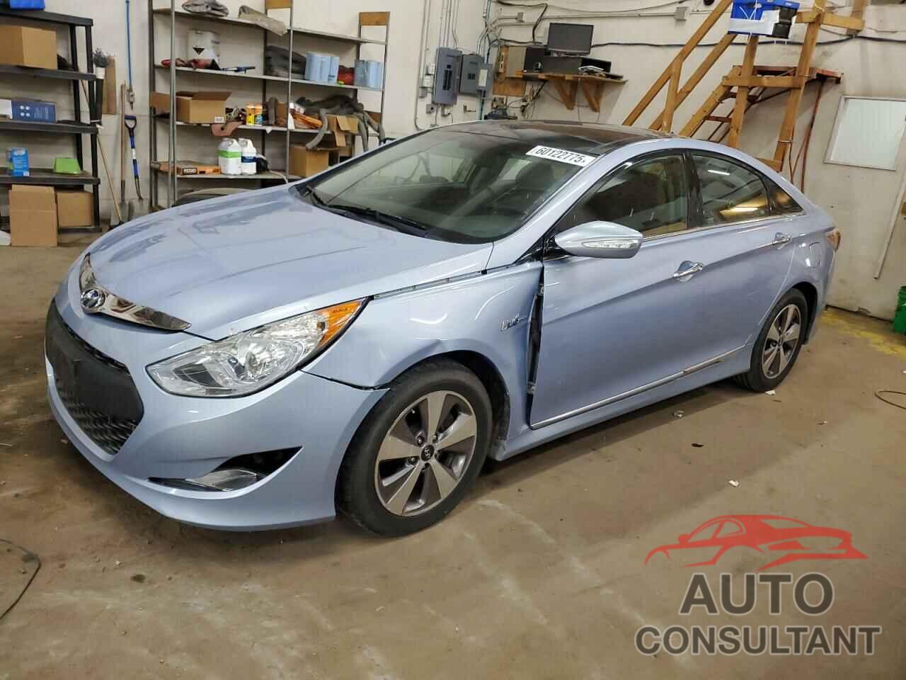 HYUNDAI SONATA 2011 - KMHEC4A44BA001182