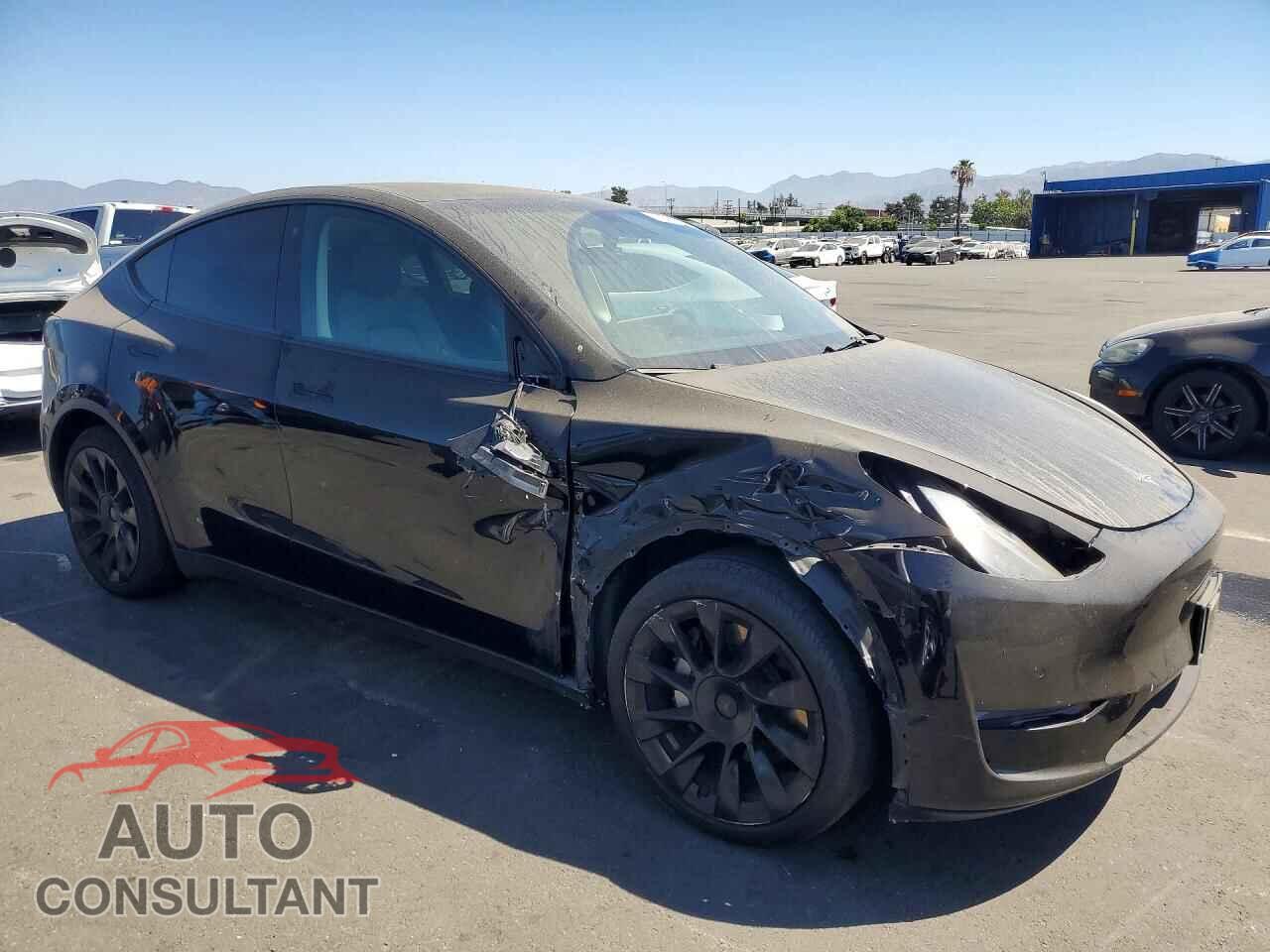 TESLA MODEL Y 2021 - 5YJYGDED4MF112793