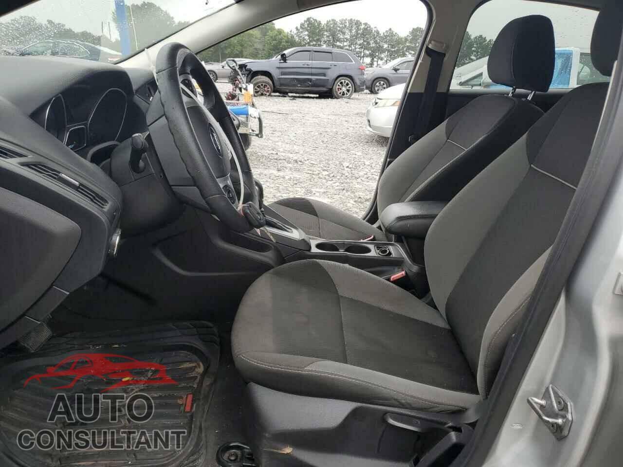 FORD FOCUS 2014 - 1FADP3K20EL227052
