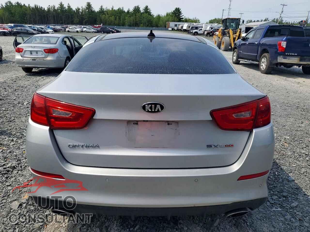 KIA OPTIMA 2014 - KNAGR4A64E5459067