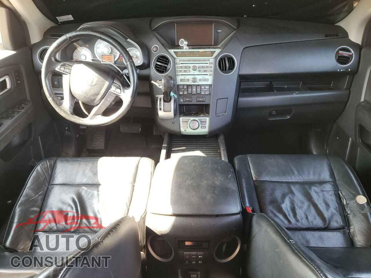 HONDA PILOT 2011 - 5FNYF4H92BB101055