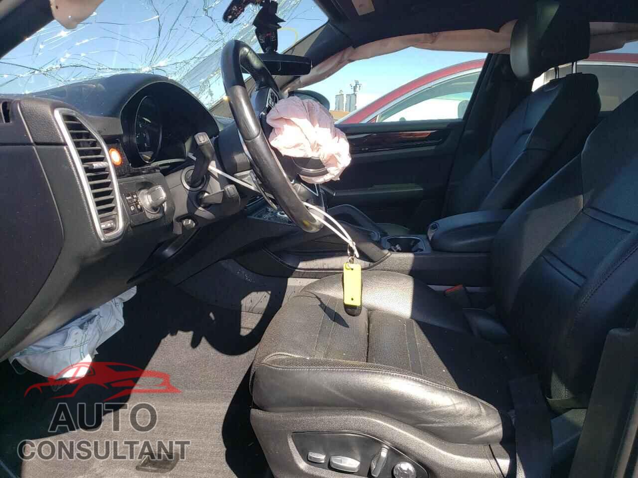 PORSCHE CAYENNE 2020 - WP1AA2AY5LDA05207