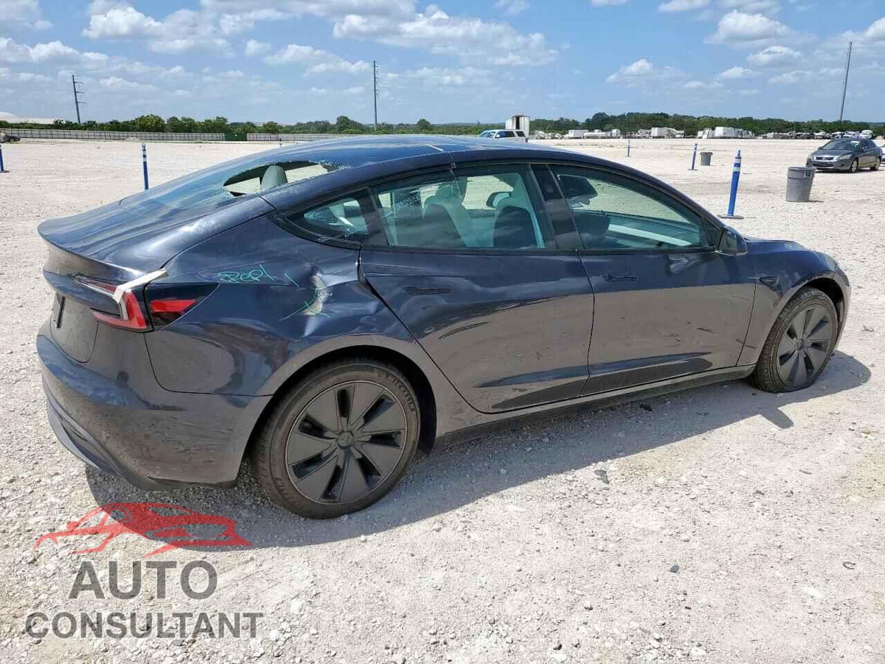 TESLA MODEL 3 2025 - 5YJ3E1EA9SF966664