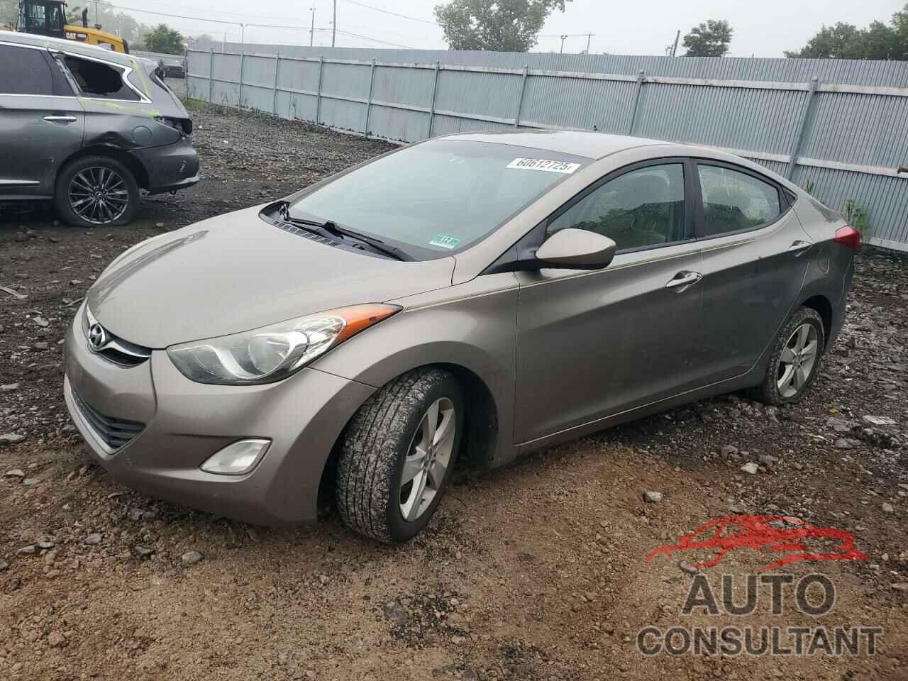 HYUNDAI ELANTRA 2013 - 5NPDH4AE6DH209621
