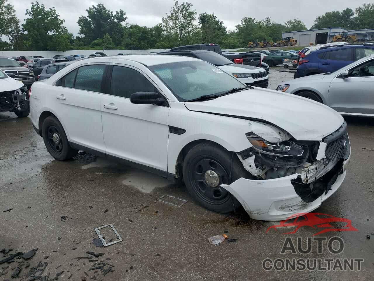 FORD TAURUS 2017 - 1FAHP2L86HG145032