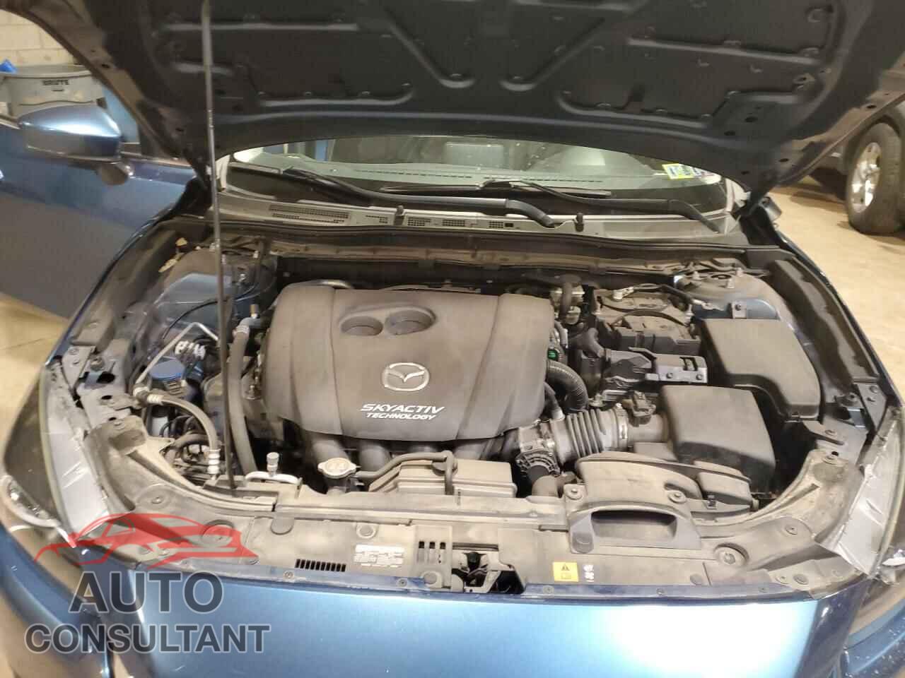 MAZDA 3 2017 - 3MZBN1L36HM134216