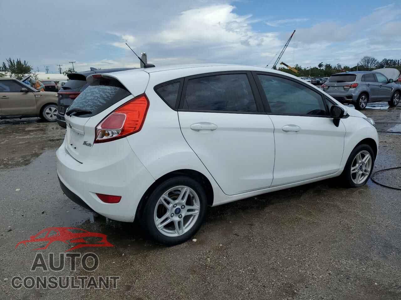FORD FIESTA 2017 - 3FADP4EJ2HM169988