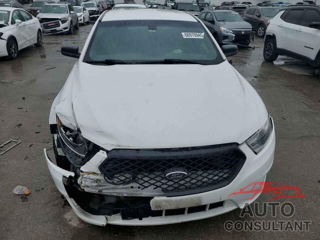FORD TAURUS 2017 - 1FAHP2L86HG145032