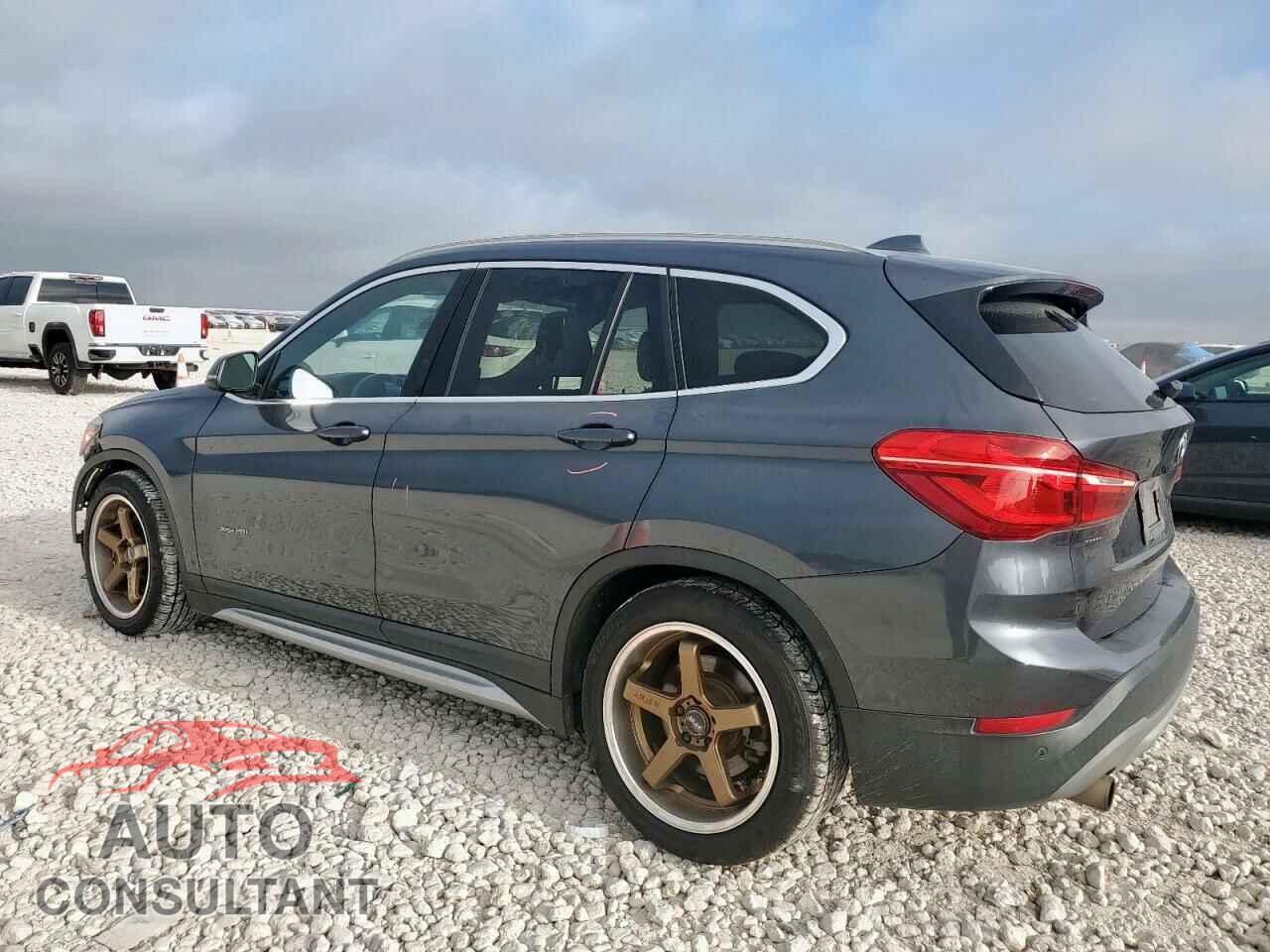 BMW X1 2017 - WBXHT3C38H5F73671