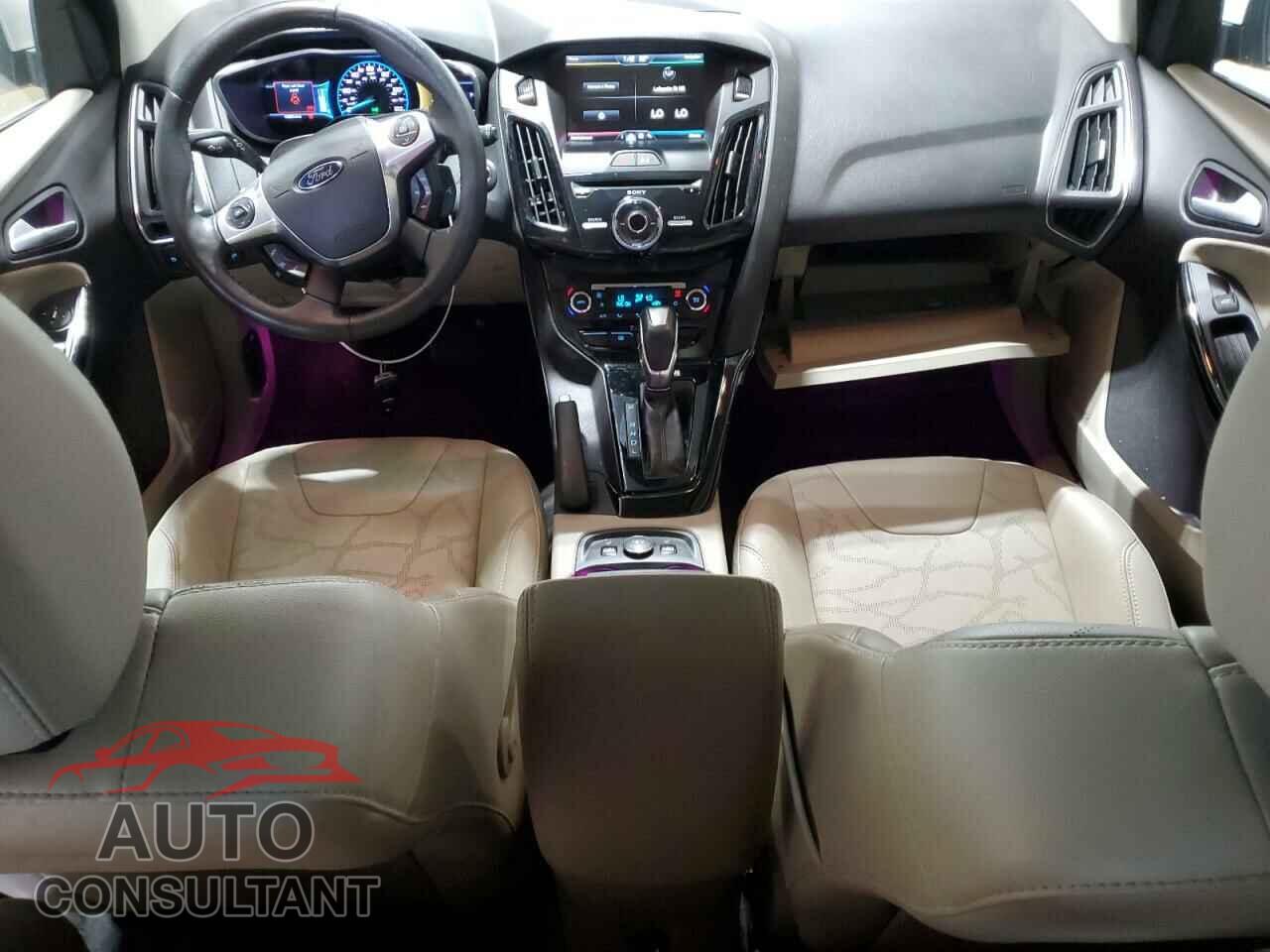 FORD FOCUS 2014 - 1FADP3R4XEL353376
