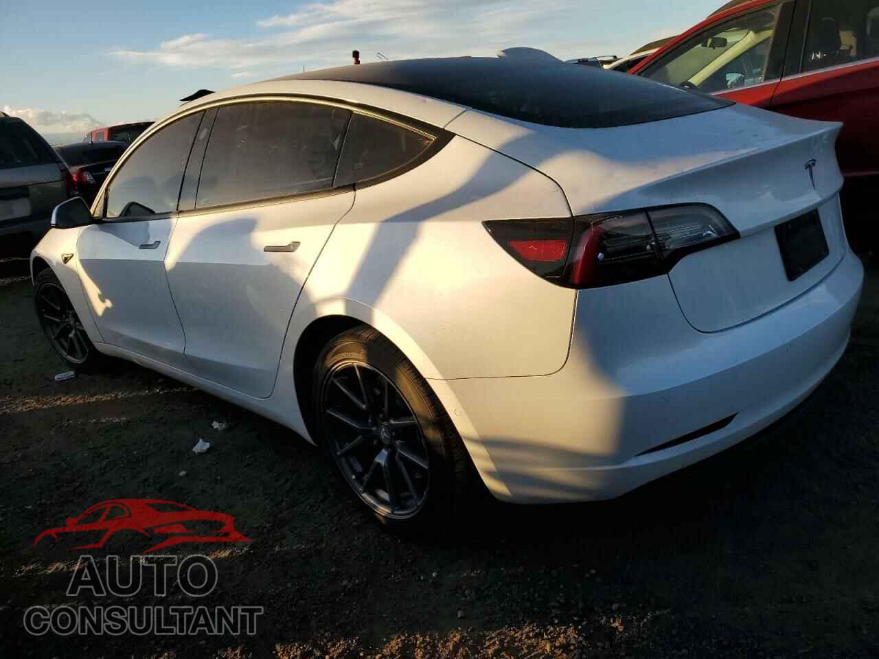 TESLA MODEL 3 2021 - 5YJ3E1EA2MF861144