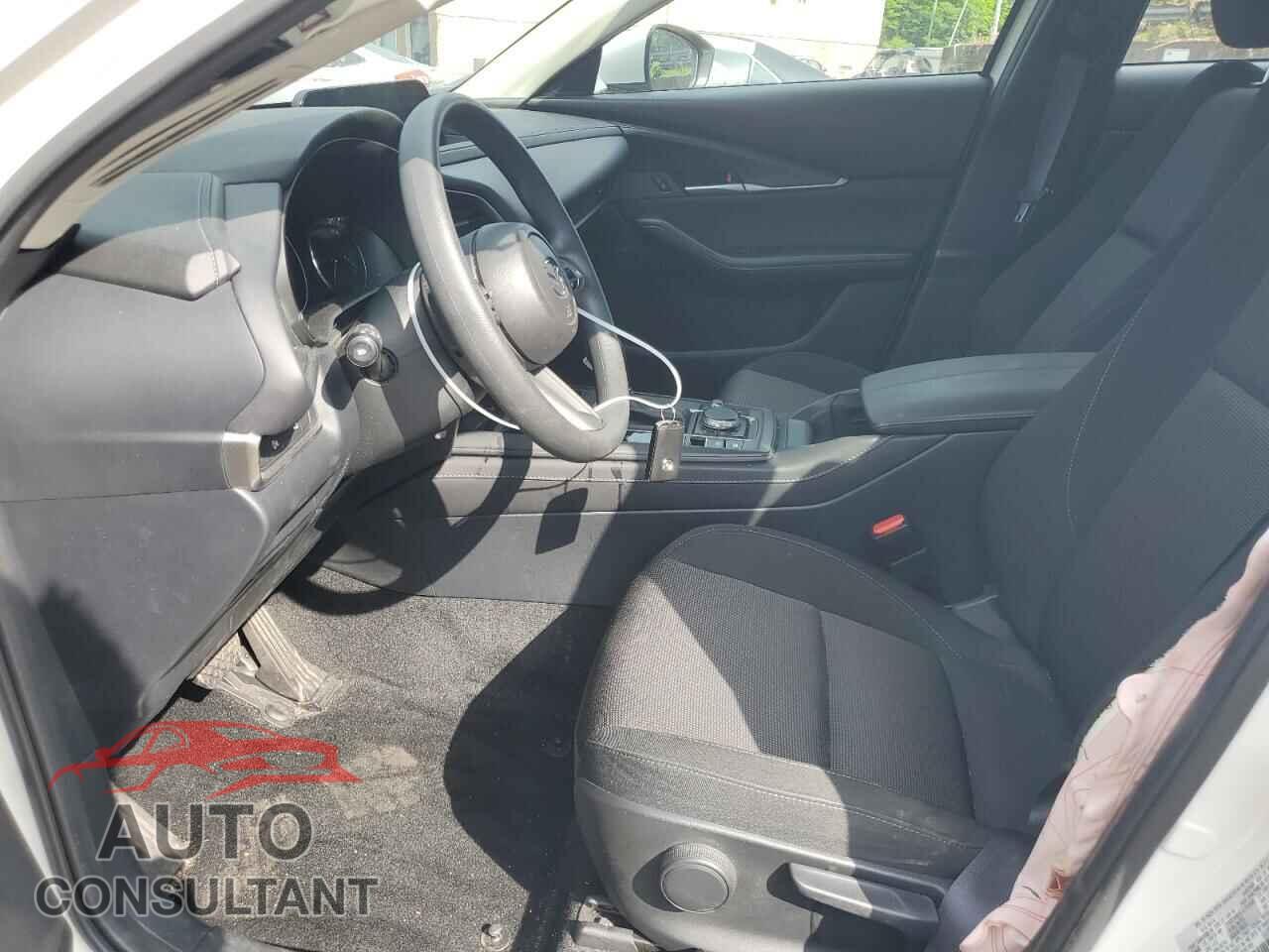 MAZDA CX30 2024 - 3MVDMBAM5RM705016