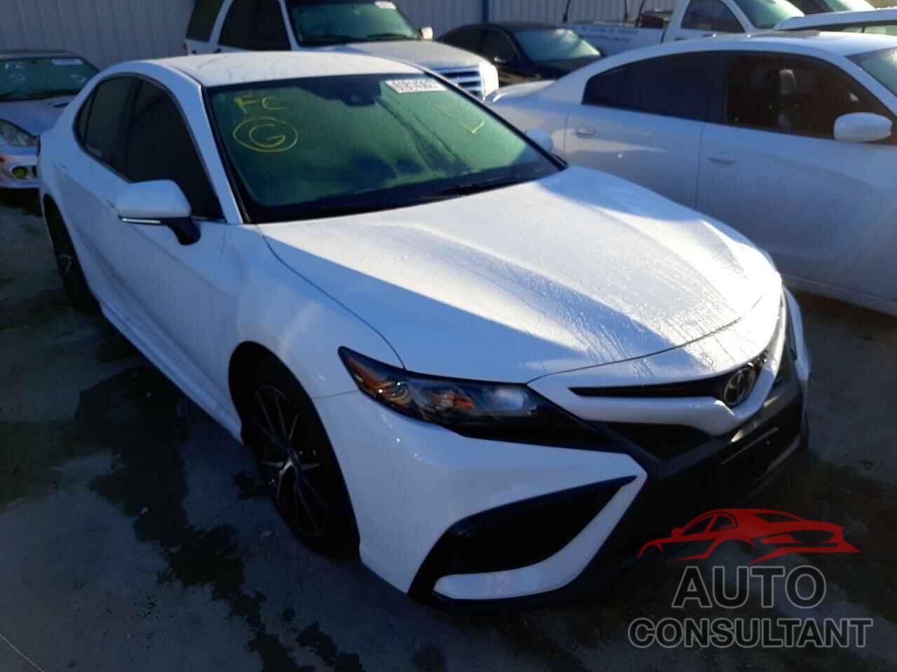 TOYOTA CAMRY 2022 - 4T1G11AKXNU632999