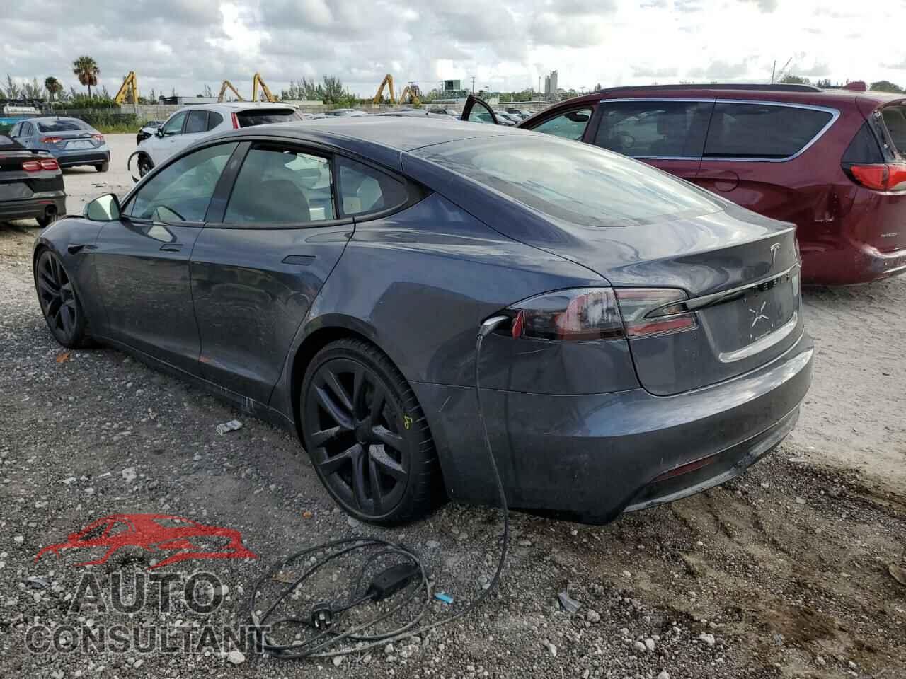 TESLA MODEL S 2021 - 5YJSA1E52MF451387