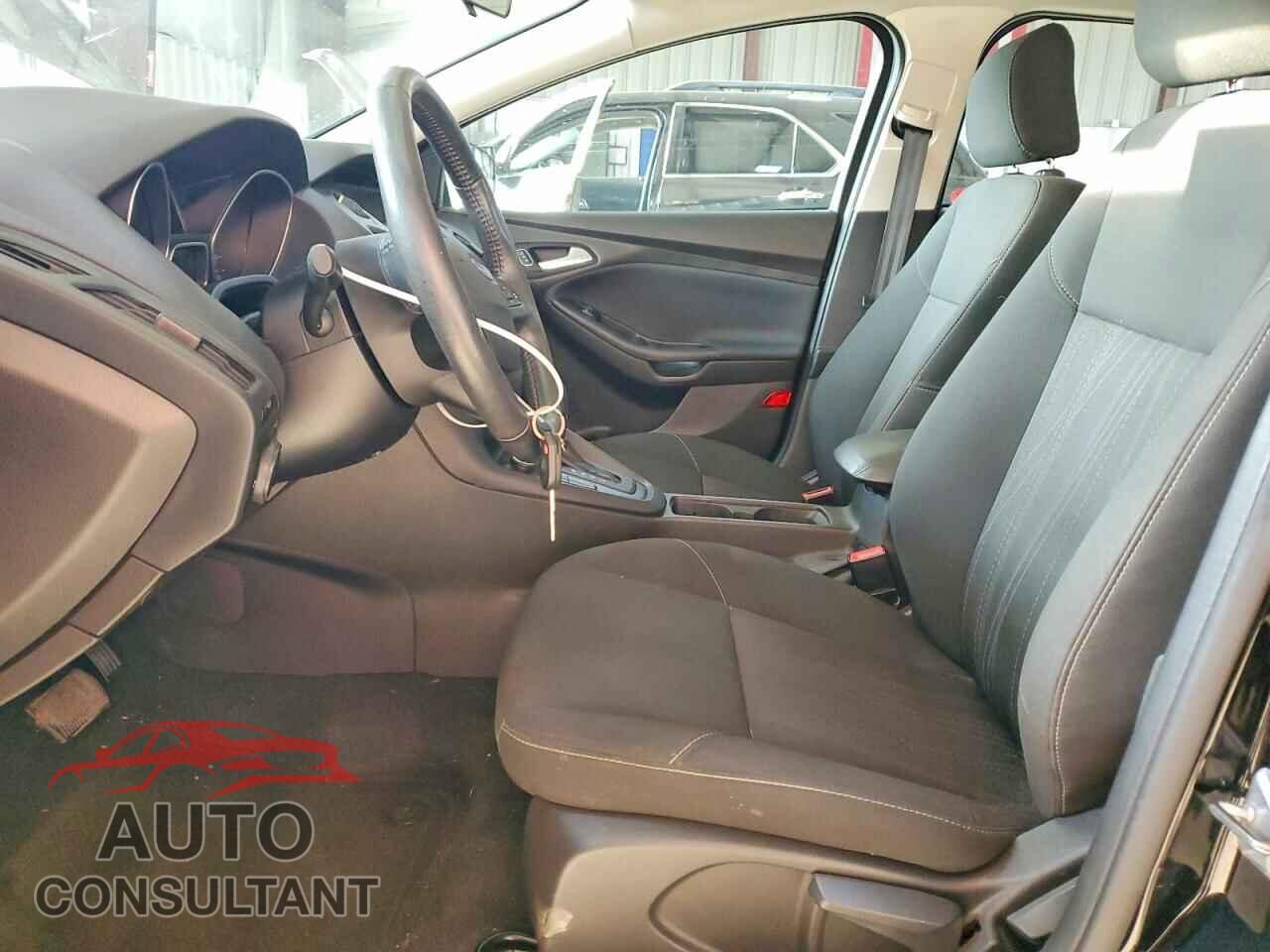 FORD FOCUS 2016 - 1FADP3F29GL274657